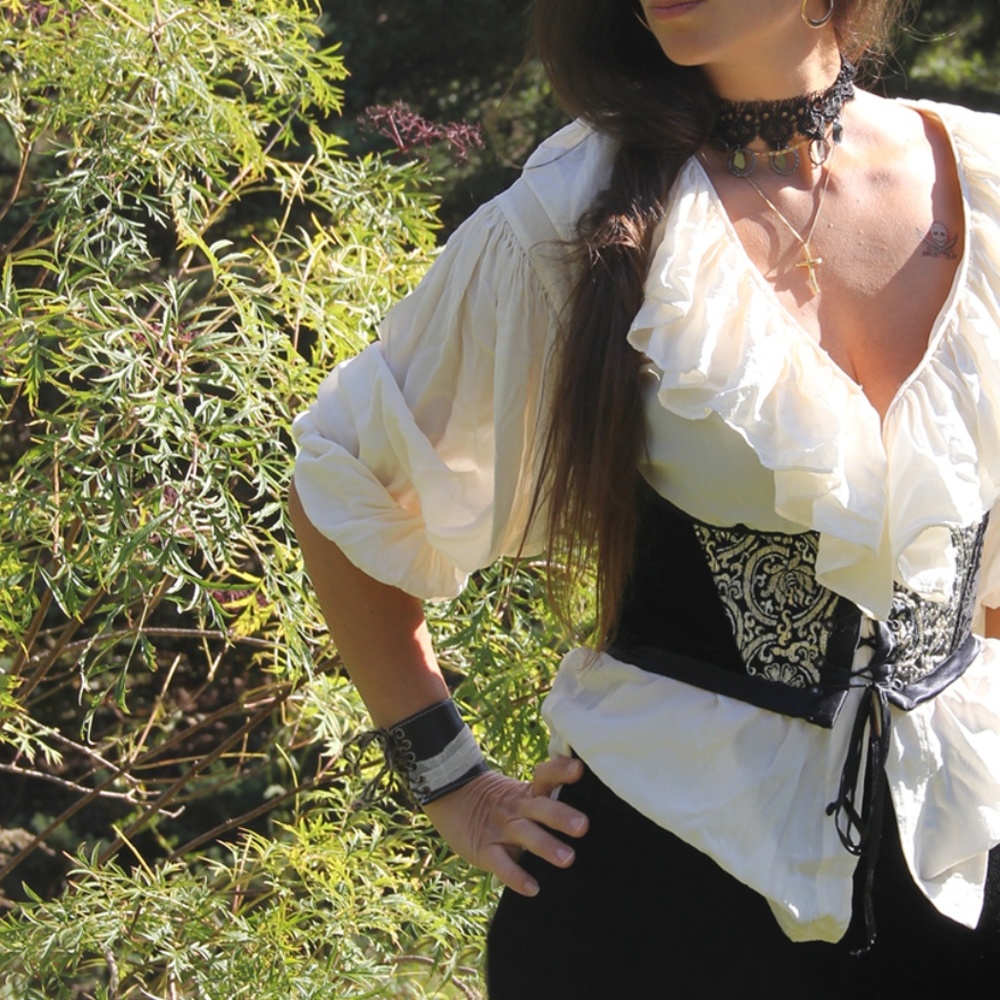 Meet your Posher, Valentina